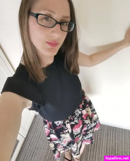 Aprilvaye OnlyFans Thumbnail #iGHv3RMRQ8