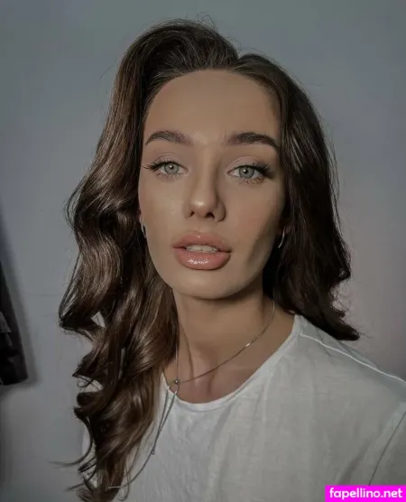 Aprilwong Main Profile Photo