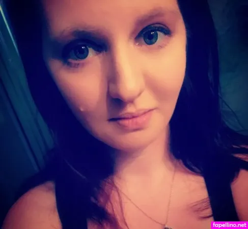 Apryl Ditzman OnlyFans Thumbnail #7U6BUL6Eyt