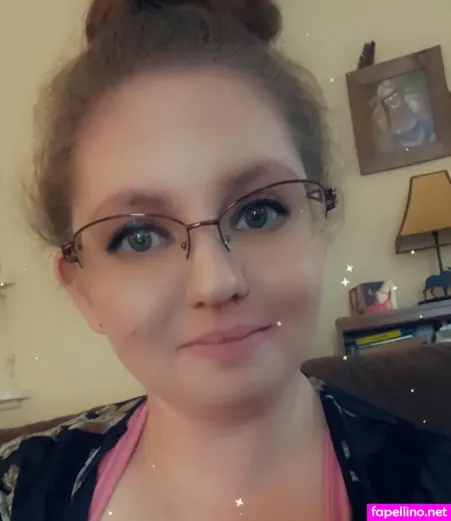 Apryl Ditzman OnlyFans Thumbnail #UjbO0Z7K9k