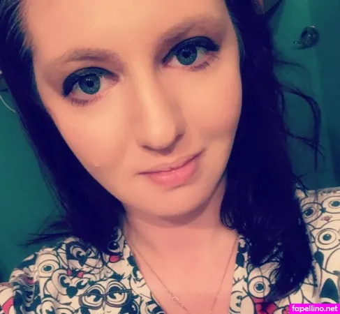 Apryl Ditzman OnlyFans Thumbnail #Zm4nCgzQ0R