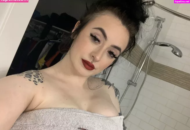Aquariush0e OnlyFans Thumbnail #COJdoFTrgv