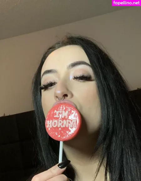 Aquariush0e OnlyFans Thumbnail #aesk5a3cWn