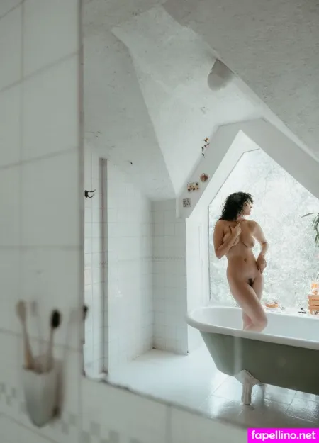 Ara Bookk OnlyFans Thumbnail #CwH2f14fiS