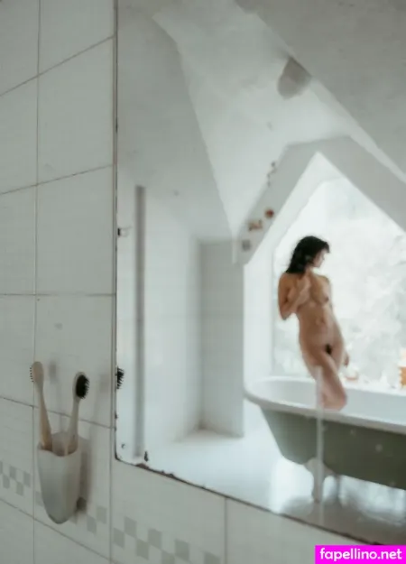 Ara Bookk OnlyFans Thumbnail #UPlo0ljAKN