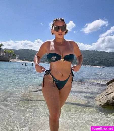 Ara Bozorgian OnlyFans Thumbnail #ZHoLZjNwCO