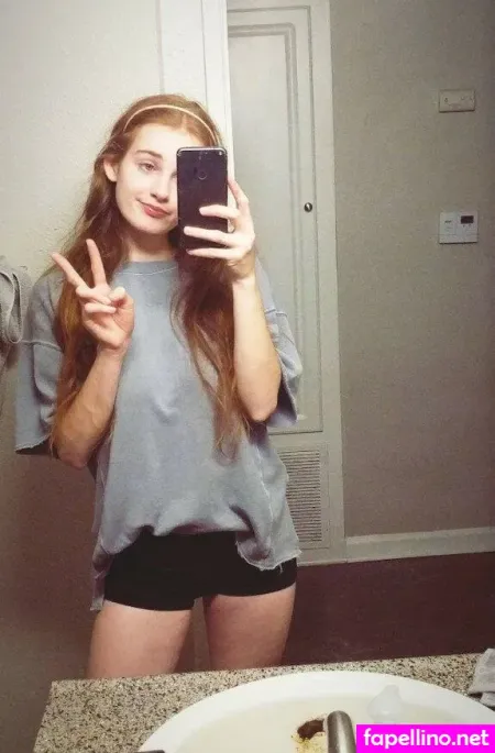 Arabella 1 OnlyFans Thumbnail #0qGHkrSWTd