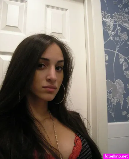 Arabian Queen Main Profile Photo
