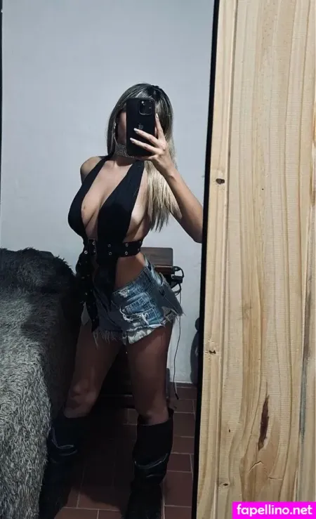 Araceli Salinas OnlyFans Thumbnail #W2B7QMwrdA