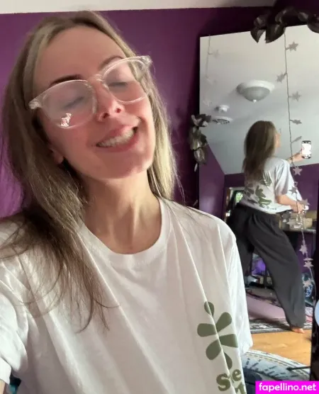 Araela OnlyFans Thumbnail #r2ZByvairi