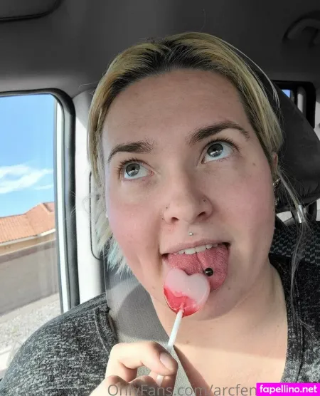 Arcfennecbabe OnlyFans Thumbnail #C3zEhTuWFp