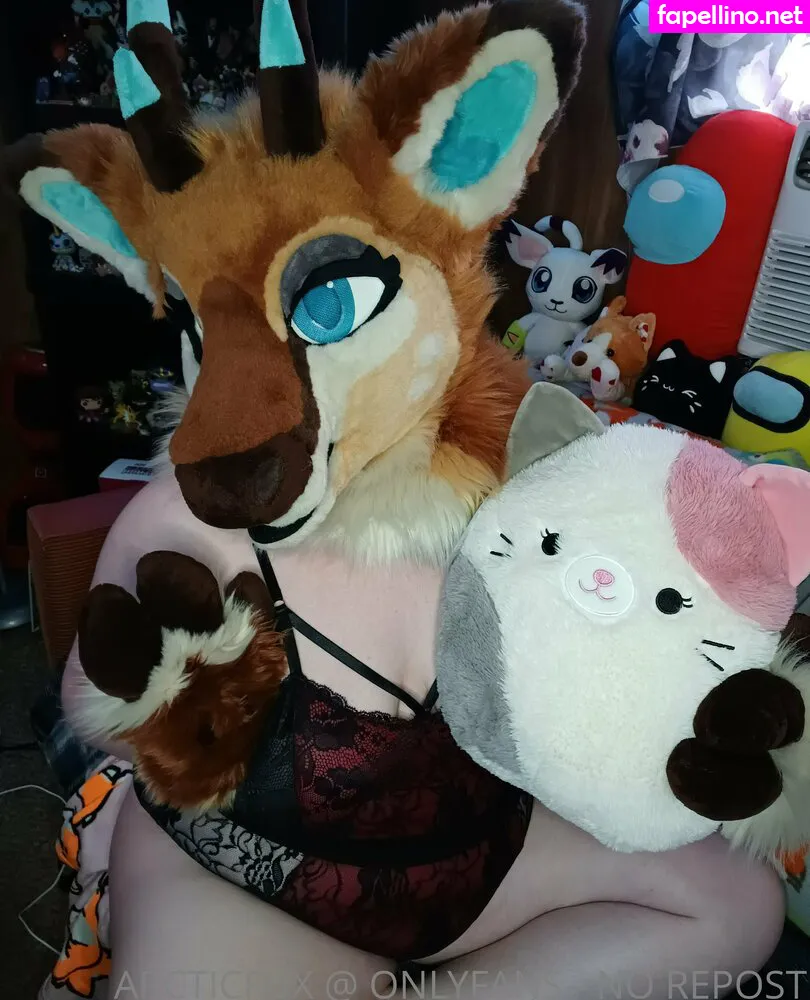 arcticfoxhaircolor, arcticfux Nude Leaked OnlyFans Photo #rT4KOzlgbD