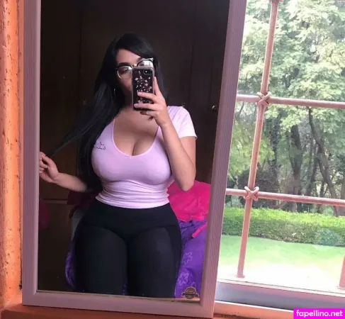 Areeli Ferrer OnlyFans Thumbnail #1NZ3kO7MT1