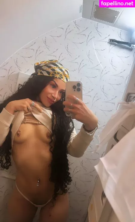 Ari Alectra OnlyFans Thumbnail #P4CU0jVNzw