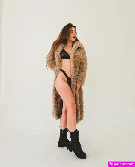 Ari Pb OnlyFans Thumbnail #saACjKtOJ1