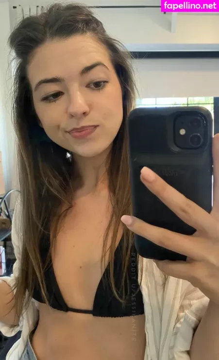 Ari OnlyFans Thumbnail #eHILg1hNBT