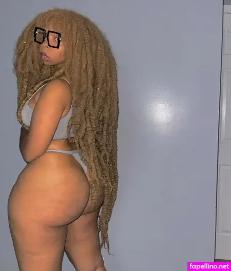 Aria Artizte OnlyFans Thumbnail #RZQxorcik1