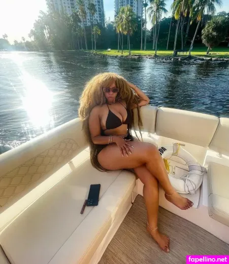 Aria Artizte OnlyFans Thumbnail #YfOI6RmrM2
