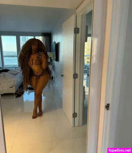 Aria Artizte OnlyFans Thumbnail #wYmbXthFfE