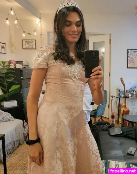 Aria Blooms OnlyFans Thumbnail #3llMbGITk8