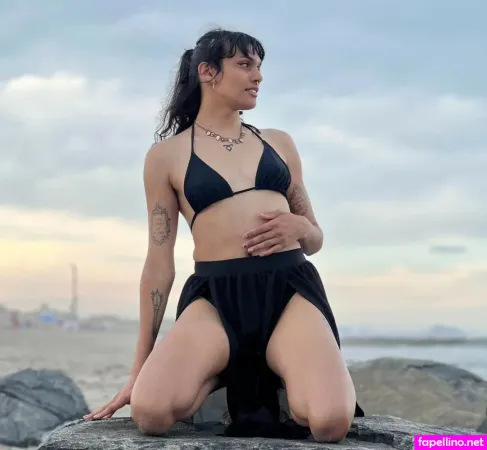 Aria Blooms OnlyFans Thumbnail #BcUu9ixLoo