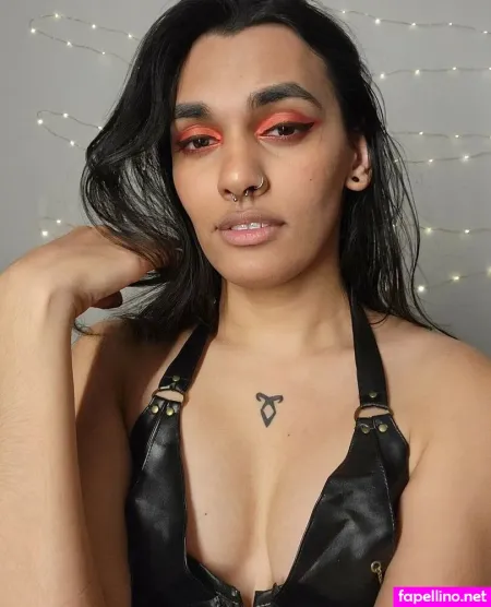 Aria Blooms OnlyFans Thumbnail #iAeD3Alxr1