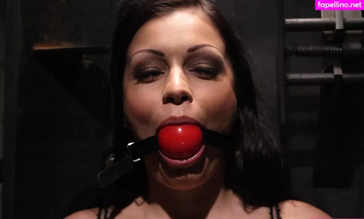 Aria Giovanni OnlyFans Thumbnail #KIE7Mm3gXk