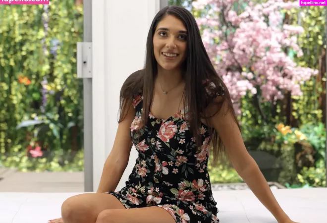 Aria Sloane OnlyFans Thumbnail #ysc8jAKN78