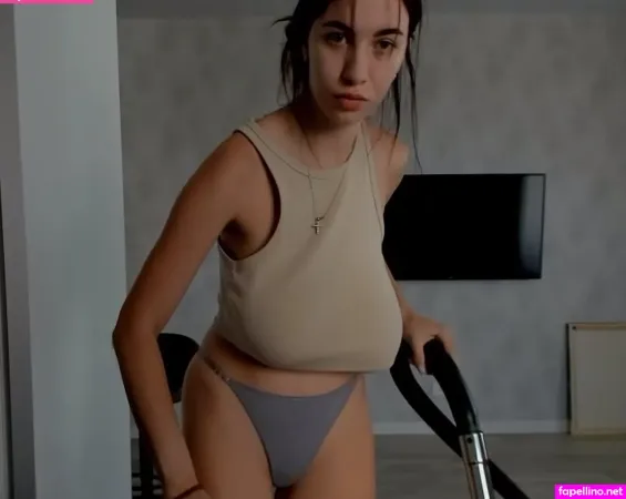 Ariaa OnlyFans Thumbnail #y9kBbI6XfG