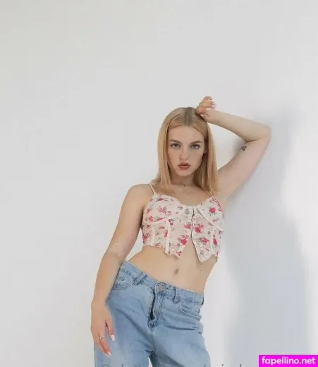 Ariadne Tender OnlyFans Thumbnail #0TB04ViIdu