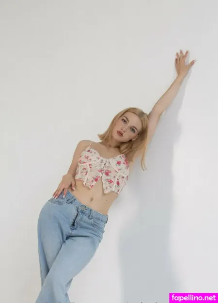 Ariadne Tender OnlyFans Thumbnail #K0FL0k6ApZ