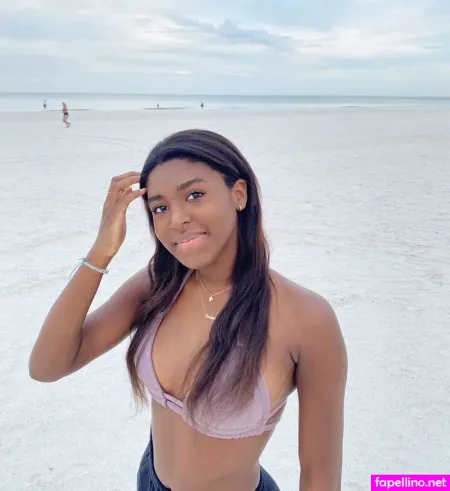 Ariana Ceant OnlyFans Thumbnail #dI77kNJIhd