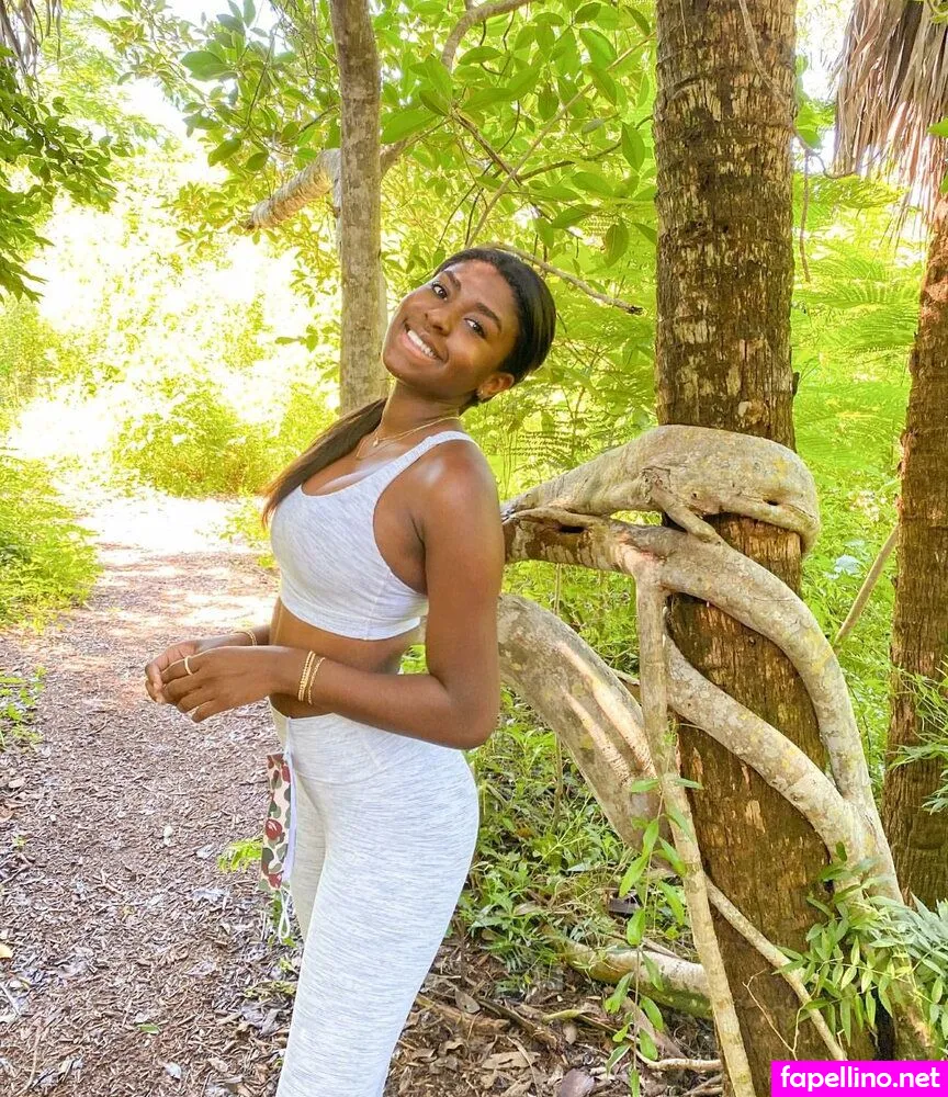 Ariana.ceant Nude Leaked OnlyFans Photo #yLKuYncM44