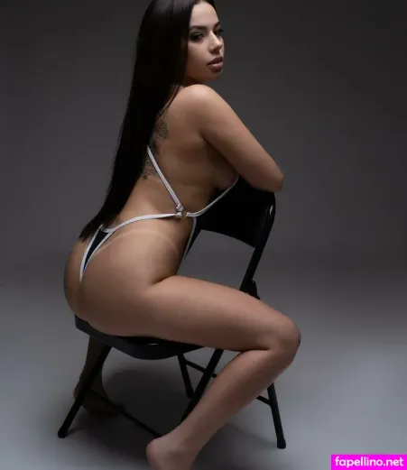 Ariana Correa Batista OnlyFans Thumbnail #jjWjIqlIVy