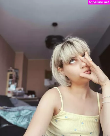 Arianabird OnlyFans Thumbnail #ic3pGxS9vk