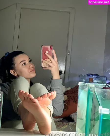 Arianafeet8 OnlyFans Thumbnail #OXJKS0TO3Q
