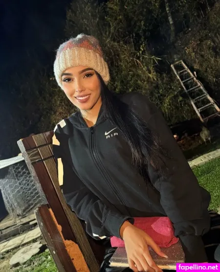 Arianavargas OnlyFans Thumbnail #PS1rozGbdr