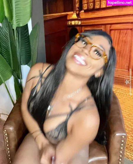 Ariane Andrew OnlyFans Thumbnail #nqvVk8O3G2