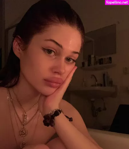 Ariane Ganz OnlyFans Thumbnail #IHXjqjxnFc