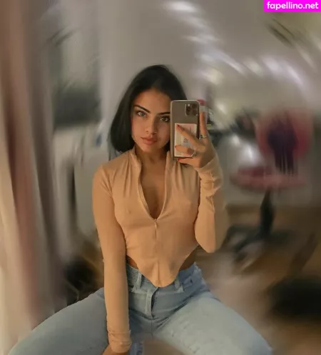 Ariane Landsfried OnlyFans Thumbnail #xGBImoI5KL