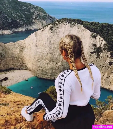 Ariane Schmidt OnlyFans Thumbnail #QtNlbkVDQ7