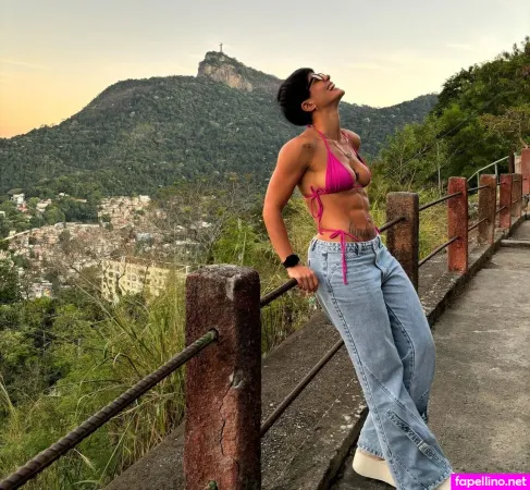 Arianelcrd OnlyFans Thumbnail #uNk0B3aFmI