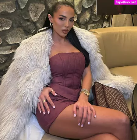 Arianna Ajtar OnlyFans Thumbnail #YyfyCsCBnK