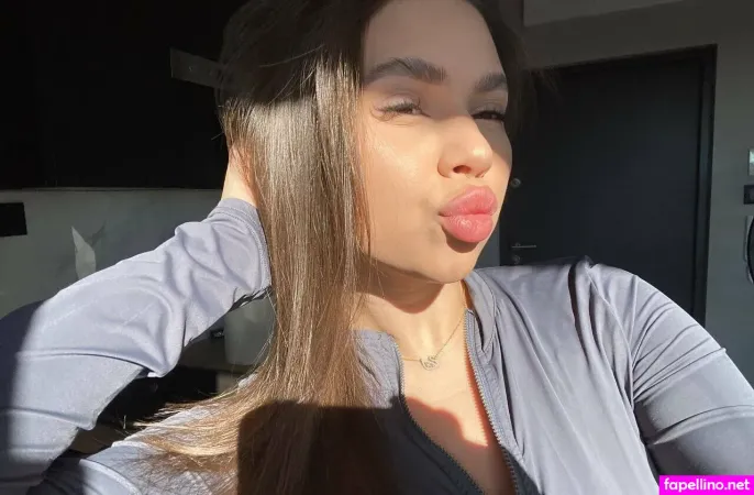 Arianna Evans OnlyFans Thumbnail #OfEGNXZ0fa