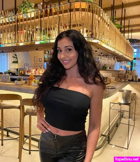 Arianna Grace OnlyFans Thumbnail #9X2d7FW85W