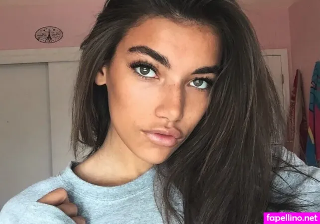 Arianna Hicks OnlyFans Thumbnail #Eb77kZkT6j