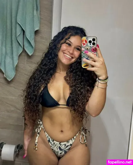Arianna Odettee OnlyFans Thumbnail #NwRn7zFBX5