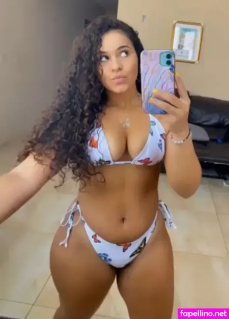 Arianna Odettee OnlyFans Thumbnail #O3mZFyX1m0