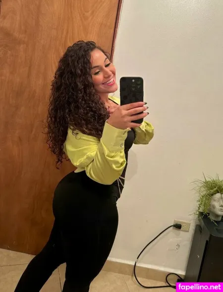 Arianna Odettee OnlyFans Thumbnail #QXnX699xQl