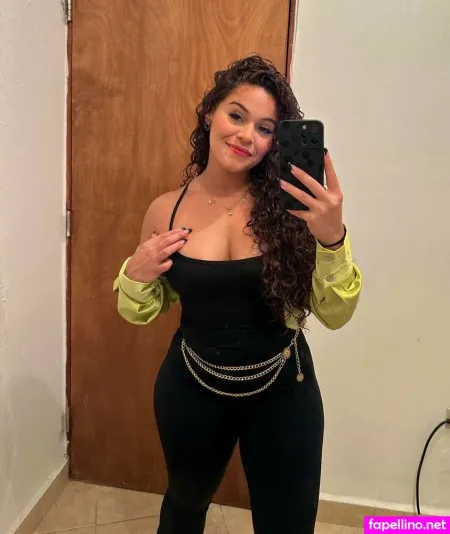 Arianna Odettee OnlyFans Thumbnail #c2ALR9hB1U